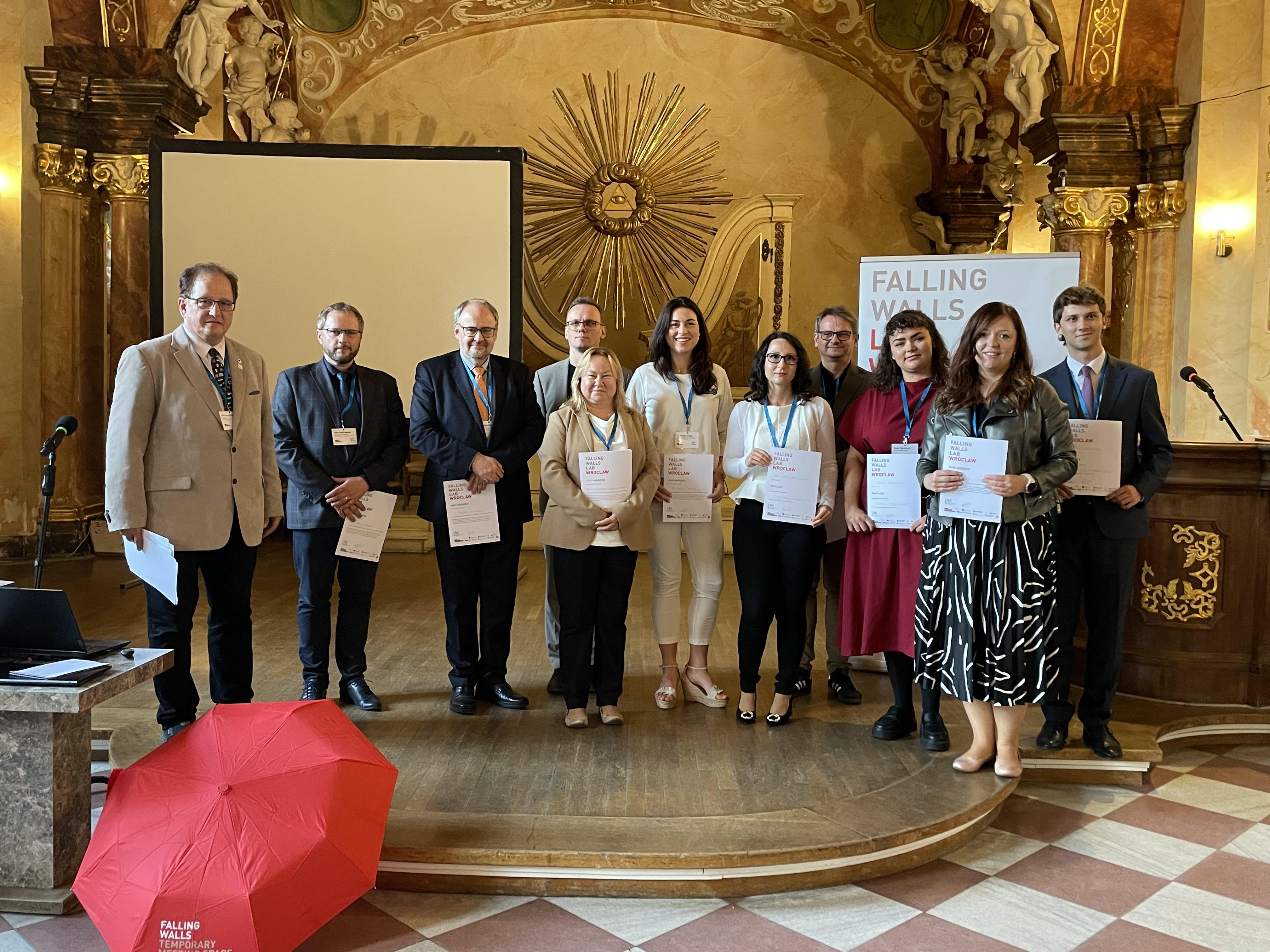 Winners Photo with the juries